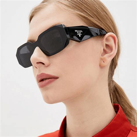 prada sunglasses pr17ws.